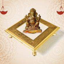 Golden - Square Pooja Chowki Patla / Bajot (20��20 CM / 1