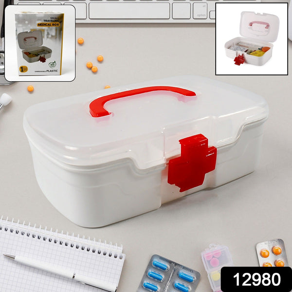 3 Compartment Medical Box, 1 Piece, Indoor Outdoor Medical Utility, Medicine Storage Box, Detachable Tray Medical Box Multi Purpose Regular Medicine, First Aid Box with Handle, Transparent Lid & Color Boxï¿